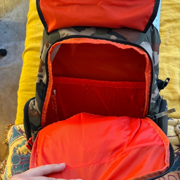 Dakine Lid Backpack Woodland Camo Orange Tactical Skate School Bag 19 inch - Picture 4 of 6